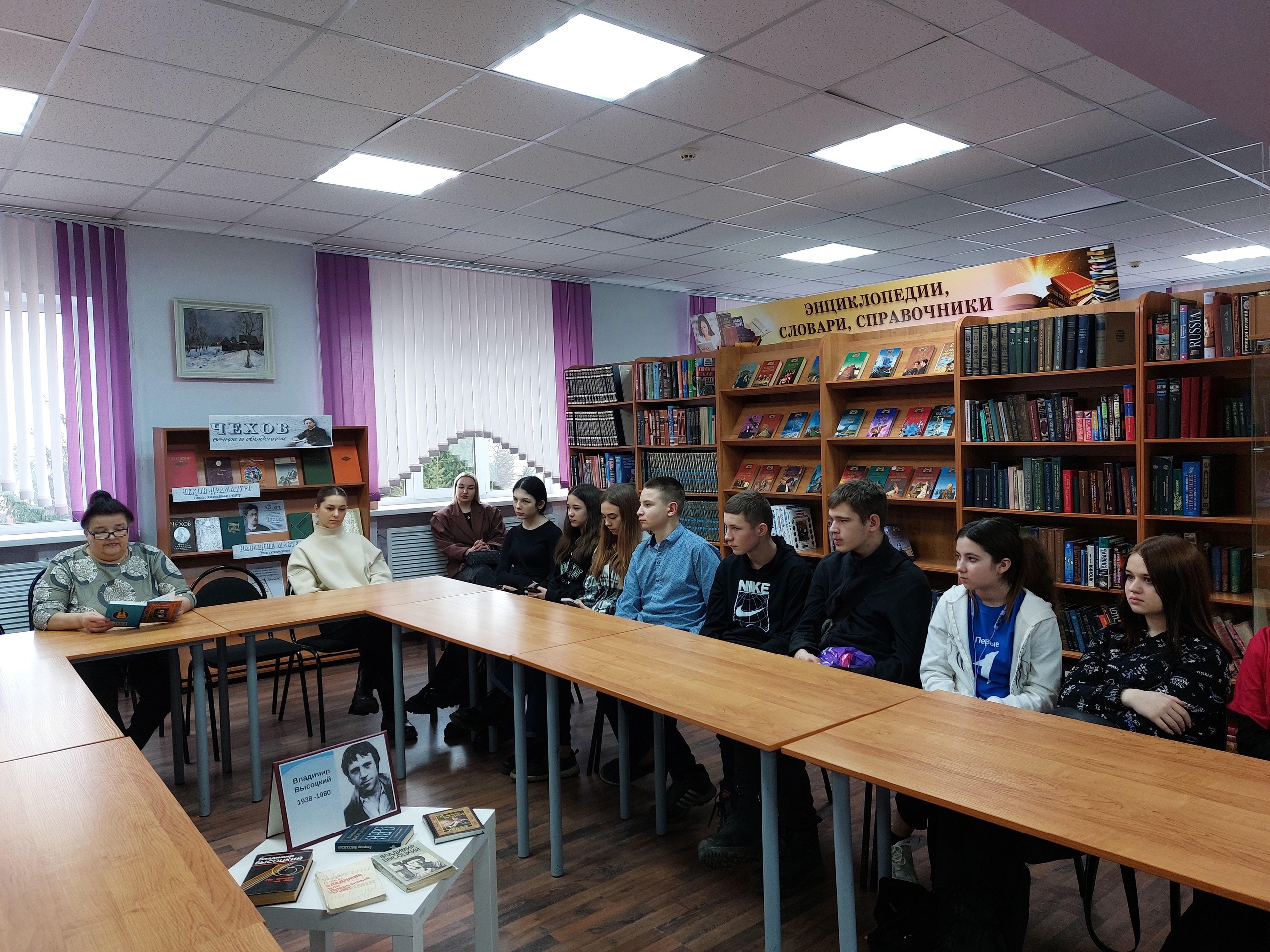 🎸Литературно – музыкальная гостиная «Такую жизнь нельзя назвать короткой».