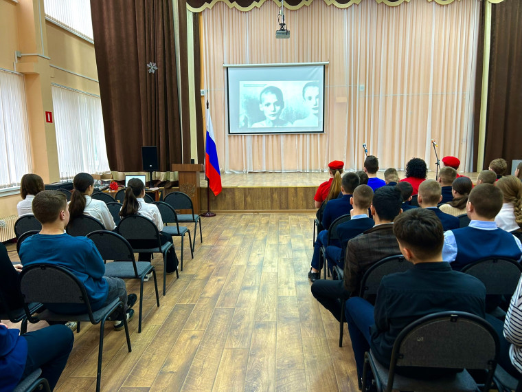 🕯️ 27 января - День освобождения Красной армией крупнейшего «лагеря смерти» Аушвиц-Биркенау (Освенцима) – День памяти жертв Холокоста. 🕯️ 27 января - День освобождения Красной армией крупнейшего «лагеря смерти» Аушвиц-Биркенау (Освенцима) – День памяти жертв Холокоста.